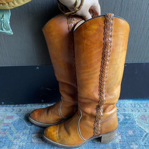 CAPEZIO True Vintage 70’s Yellow Golden Tan Leather Western Boho Tall Boot - Picture 3 of 16